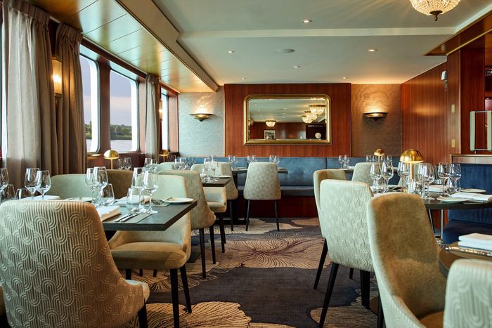 Restaurants, Bars & Cafés on VIVA RUBY